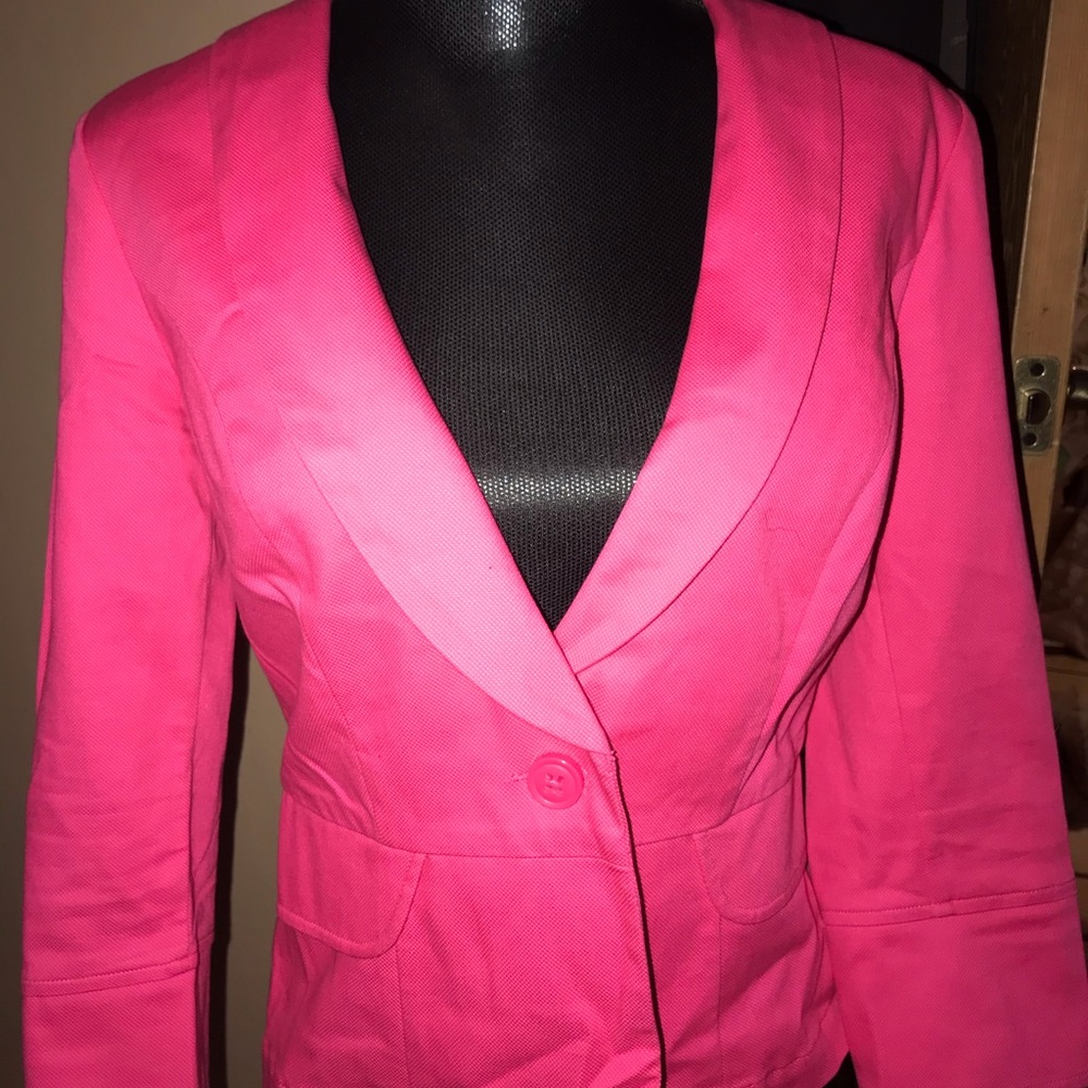 CABI hot pink 2-piece jacket and tank